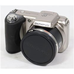 OLYMPUS 15X OPTICAL ZOOM DIGITAL CAMERA