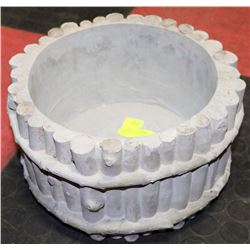 CONCRETE TWIG POT  11 INCHES WIDE