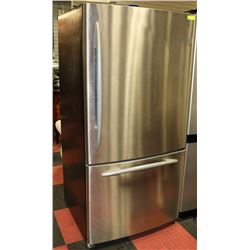 GE PROFILE STAINLESS STEEL REFRIGERATOR WITH