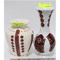 PAIR OF CERAMIC/PORCELAIN UKRAINIAN VASES