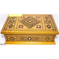 UKRAINIAN DECORATIVE WOOD BOX