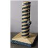 Image 1 : STRIPED CAT POST