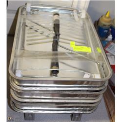 6 METAL PAINT TRAYS AND 2 ROLLER HANDLES