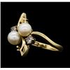 Image 2 : 10KT Yellow Gold Pearl and White Quartz Ring