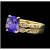 Image 2 : 14KT Yellow Gold 1.64ct Tanzanite and Diamond Ring
