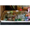 Image 2 : TRAY OF SHOT GLASSES