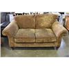 Image 2 : DESIGNER ROLLED ARM PILLOW BACK SOFA AND LOVESEAT