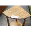 Image 2 : OAK CORNER SHELF