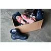 Image 2 : LOT OF BOOTS AND WORK BOOTS AND BAG APPROX SIZE 7