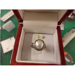 RING - LARGE PEARL IN STERLING SILVER SETTING