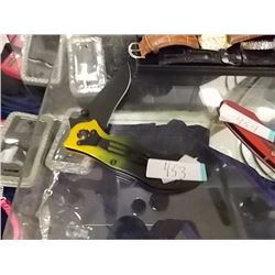 CLIP ON POCKET KNIFE - NEW