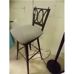 SWIVEL BAR STOOL