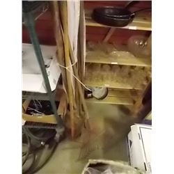 BOX OF PLASTIC VENTS