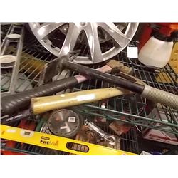 GARDEN TOOL & 2 HAMPERS