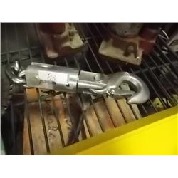 NEW CABLE HOOK - SWIVELS