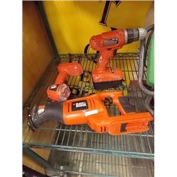B & D TOOL SET - RECIPROCATING SAW, DRILL & LIGHT NO CHARGER