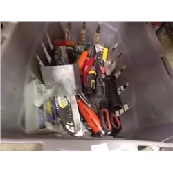 BUCKET OF ISC SMALL TOOLS