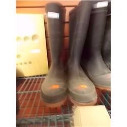 RUBBER BOOTS - MEN'S 10