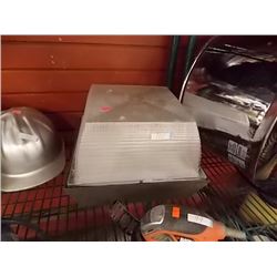 MURCURY OUTDOOR LIGHT