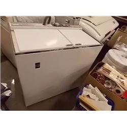 WASHER/DRYER  MACHINE - APARTMENT SZ - 2 SPD SUPER TWIN - SPEED QUEEN WASHER / DRYER