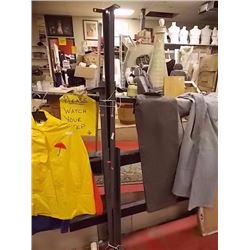 ADJUSTABLE ROLLER FRAME