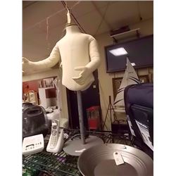 CHILD MANNEQUIN ON STAND