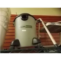 SHOP VAC - 5 GAL - HAUSMANN