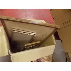 BOX OF ASSORTED PICTURE FRAMES