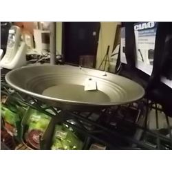 NEW GOLD PAN - ESTWING - METAL -