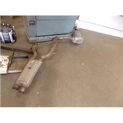 MERCEDES C350 AND C300 2008-2013 EXHAUST SYSTEM