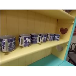 SHELF - ORIENTAL MUGS - DELF BLUE - (1 CIP)AS-IS