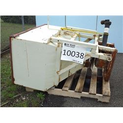 Seed/Fertilizer Broadcaster