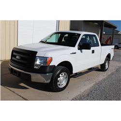 2014 FORD F150 Pickup Truck SN:1FTFX1EF7EKD62461 --4x4, ext. cab, V8, A/T, AC, odometer reading 71,6