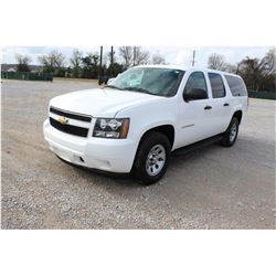 2013 CHEVROLET SUBURBAN SUV SN:1GNSK5E74DR276275 --4x4, V8 gas, A/T, AC, odometer reading 111,889 mi