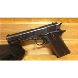 COLT, GOVERNMENT MODEL 1911, .45 A.C.P., S/N C71092, RESTRICTED, W/COLT FACTORY MAG, W/HARD CASE, BO