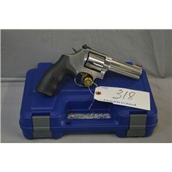 Smith & Wesson Model 686 - 6 .357 Mag Cal 6 Shot Revolver w/ 108 mm bbl [ appears excellent, test fi