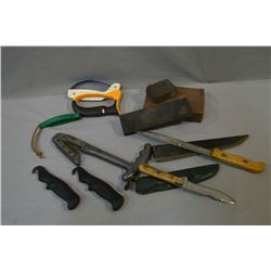 Tray Lot : Puma Forester - Nicker Hunting Knife w/stag handle & leather sheath - Stebco Products Cut