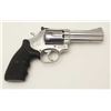 Image 3 : Smith & Wesson Model 686 DA revolver, .357  Magnum caliber, 4” barrel, stainless,  checkered finger 