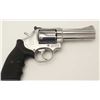 Image 4 : Smith & Wesson Model 686 DA revolver, .357  Magnum caliber, 4” barrel, stainless,  checkered finger 