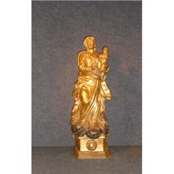 Une Vierge à l'enfant en bois doré du 17e Siècle, probablement italienne....