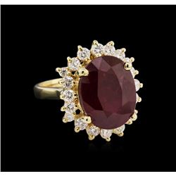 8.25 ctw Ruby and Diamond Ring - 14KT Yellow Gold