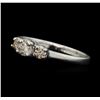 Image 2 : 10KT White Gold 0.30ctw Diamond Three Stone Wedding Ring