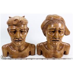 CARVED WOOD ELDERLY COUPLE