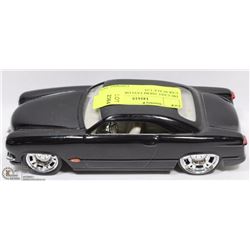 DIE CAST THOM TAYLOR LLOYD CAR SCALE 1:24