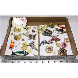 VINTAGE BROOCHES AVON PORCELAIN