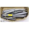Image 1 : LOT OF 14 METAL UTILITY KNIVES