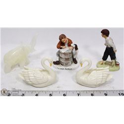LENOX 2 IVORY SWANS W/24 K GOLD TRIM