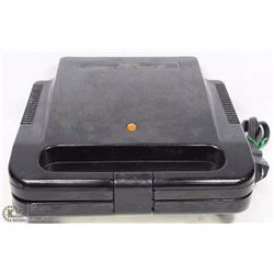 SALTON WAFFLE GRILL