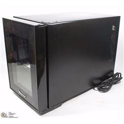 MAGIC CHEF 6 BOTTLE THERMOELECTRIC WINE COOLER