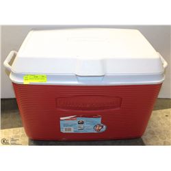 RUBBERMAID  48 QUART COOLER